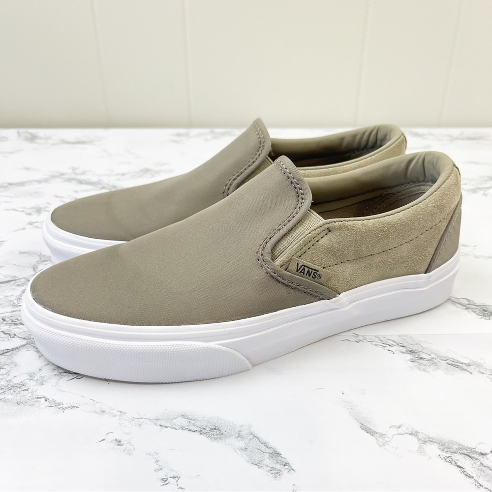 Vans Slip On Sneakers